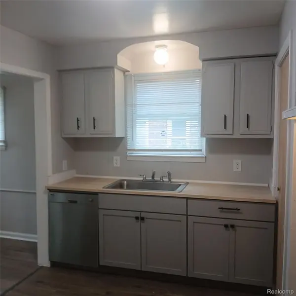 19145 Fielding ST, Detroit, MI 48219