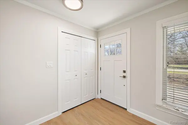 32430 Nottingham KNLS, Farmington Hills, MI 48334