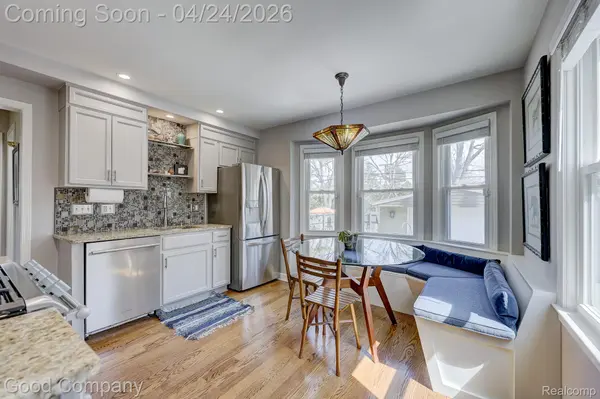 734 Pinecrest DR, Ferndale, MI 48220