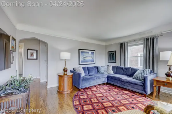 734 Pinecrest DR, Ferndale, MI 48220