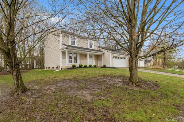 24869 Christina LN, Novi, MI 48375