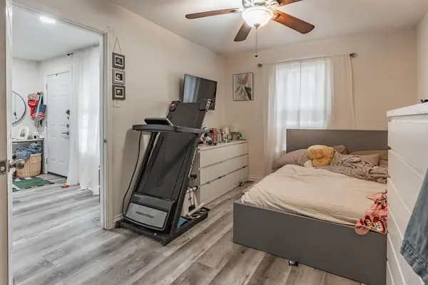 1100 Hillburn Drive, Dallas, TX 75217