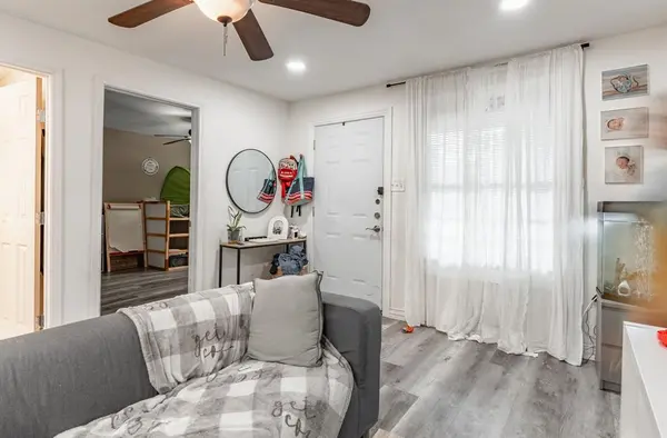 1100 Hillburn Drive, Dallas, TX 75217