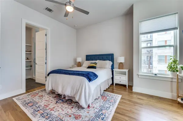 1719 Caddo Street #101, Dallas, TX 75204