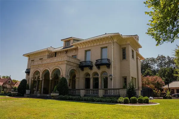 1001 Elizabeth Boulevard, Fort Worth, TX 76110