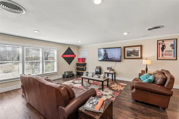 400 W Cayuga Drive, Athens, TX 75751