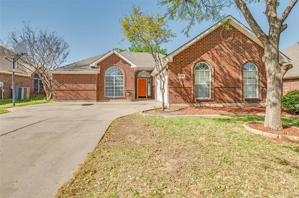 5444 Yellowstone Trail, Fort Worth, TX 76137