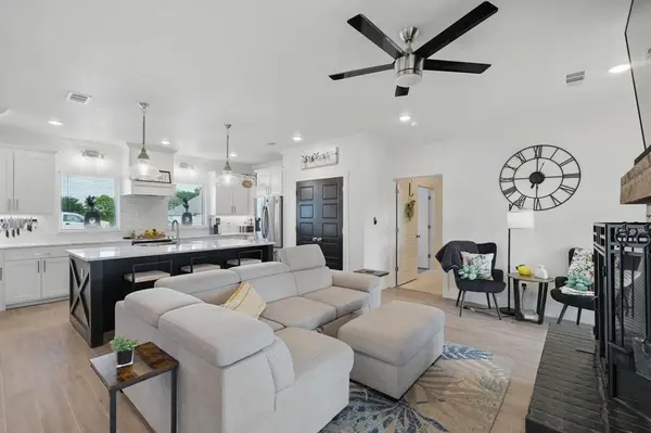 121 Bluegrass Trail, Springtown, TX 76082