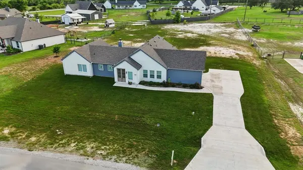 121 Bluegrass Trail, Springtown, TX 76082