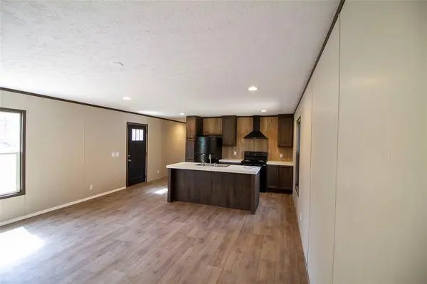 9690 Country Living Drive, Haughton, LA 71037