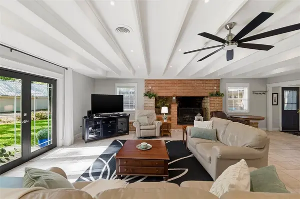 1204 Forrest Drive, Arlington, TX 76012