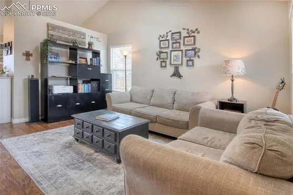 8270 Steadman DR, Colorado Springs, CO 80920