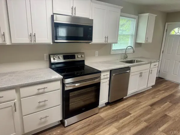 101 Lake Crest DR, Gladys, VA 24554