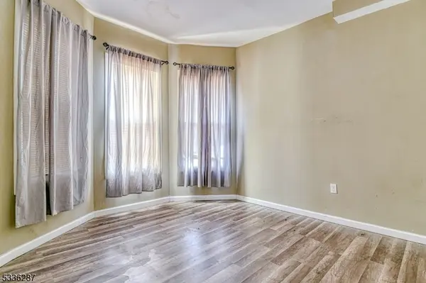 43 S 9th St, Newark City, NJ 07107