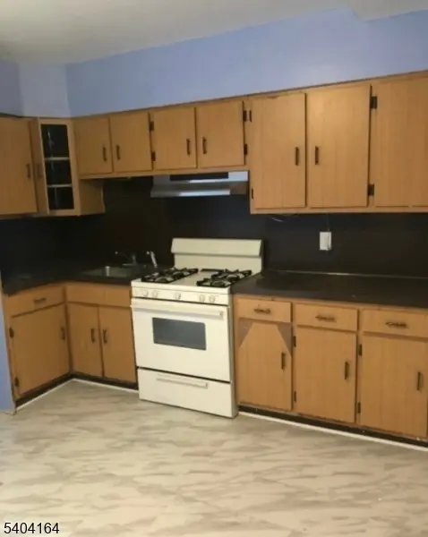 505 5Th St, Union City, NJ 07087