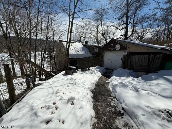 19 Up Grnwd Rd, West Milford Twp., NJ 07421
