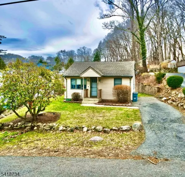 51 Terrace Ave, Butler Boro, NJ 07405