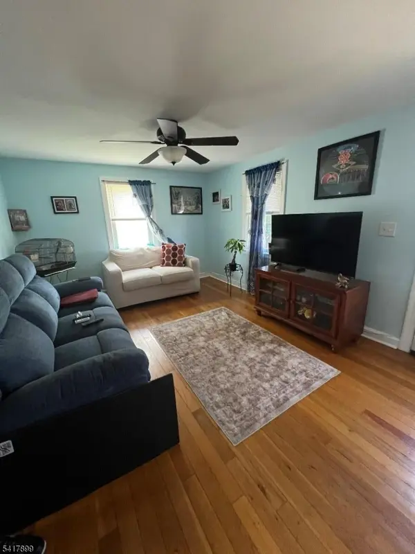 70 Bernard St, Carteret Boro, NJ 07008