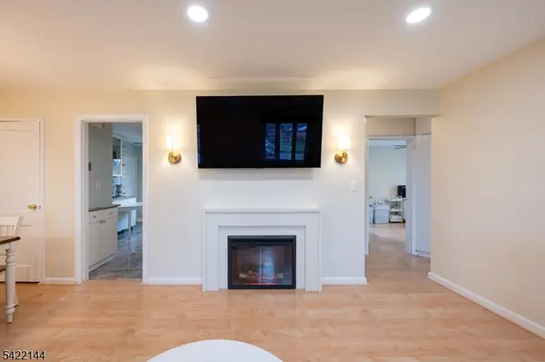 92D Troy Dr #92-D, Springfield Twp., NJ 07081