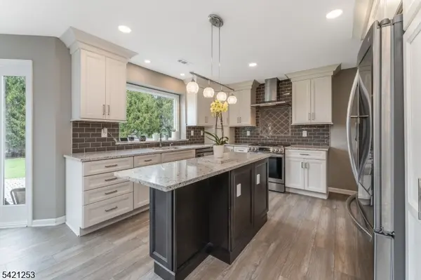 11 Wilson Way, Raritan Twp., NJ 08551