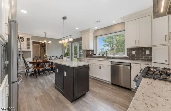 11 Wilson Way, Raritan Twp., NJ 08551