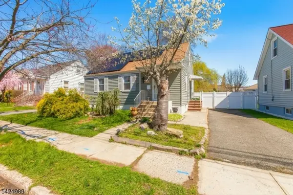 238 Bradford Ave, Linden City, NJ 07036