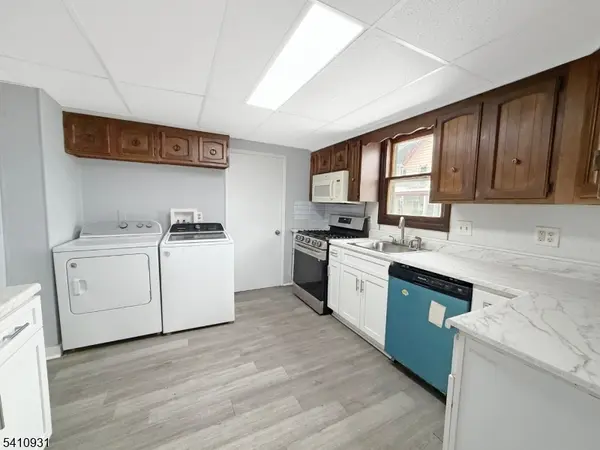 65 Davis St, Phillipsburg Town, NJ 08865