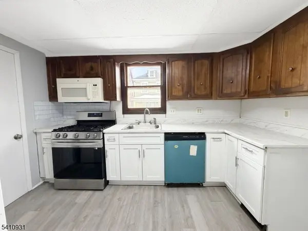 65 Davis St, Phillipsburg Town, NJ 08865