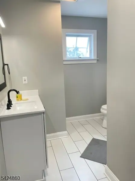 288 Broad St #2R, Bloomfield Twp., NJ 07003