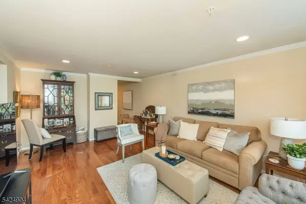 802 Thoreau Ct, Mahwah Twp., NJ 07430