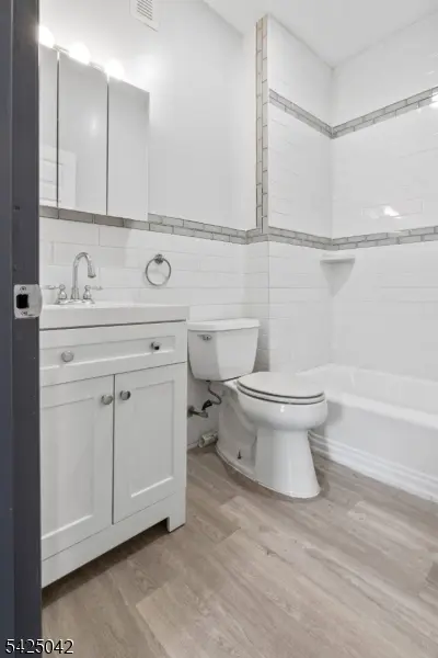 211 N 13Th St, Newark City, NJ 07107