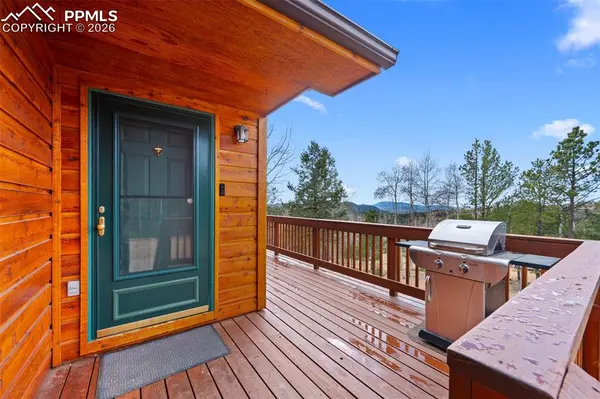 1122 Bennett DR, Cripple Creek, CO 80813