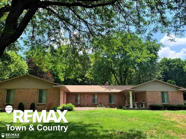 1260 Springborrow DR, Flint Twp, MI 48532