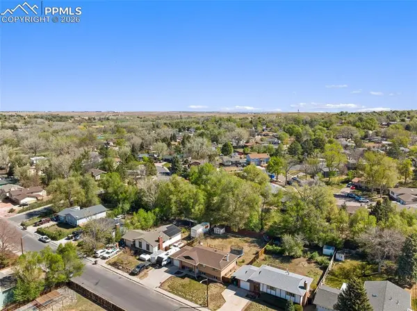 411 Quebec ST, Colorado Springs, CO 80911