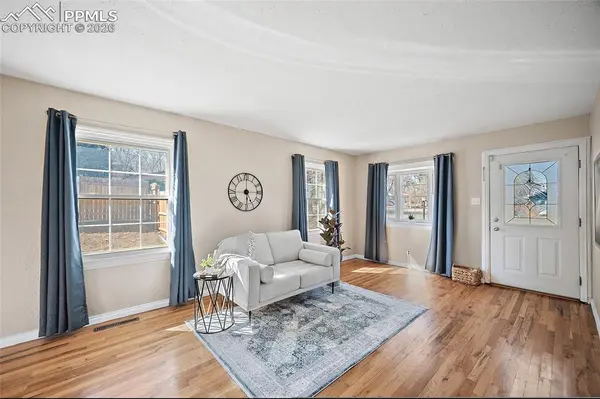 527 W San Miguel ST, Colorado Springs, CO 80905