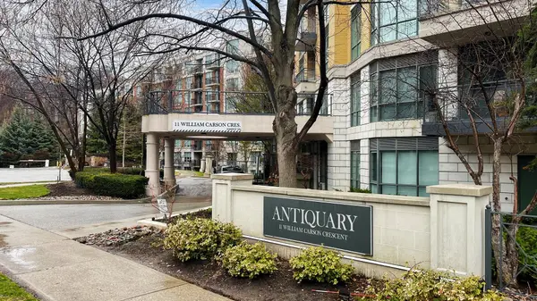 11 William Carson CRES #603, Toronto C12, ON M2P 2G1