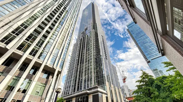11 Yorkville AVE #5903, Toronto C02, ON M4W 0B7