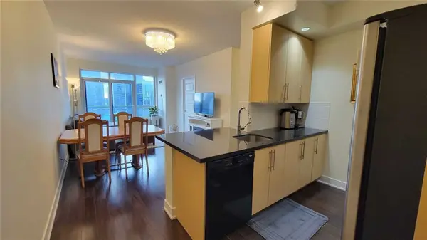 28 Linden ST #2108, Toronto C08, ON M4Y 0A4