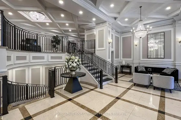 10 Old York Mills RD #410, Toronto C12, ON M2P 2G9