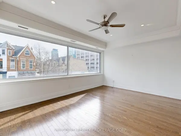 118 Avenue RD, Toronto C02, ON M5R 2H4