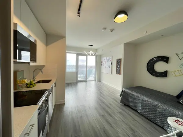 15 Ellerslie AVE #806, Toronto C07, ON M2N 5P6