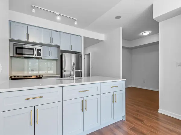 62 Forest Manor RD #1306, Toronto C15, ON M2J 0B6