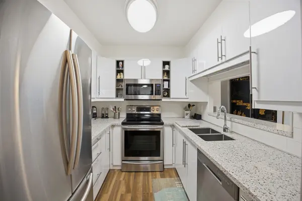 8 Covington RD #509, Toronto C04, ON M6A 3E5