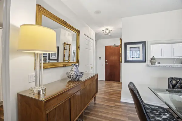 8 Covington RD #509, Toronto C04, ON M6A 3E5