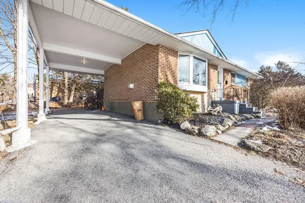 25 Hiley AVE, Ajax, ON L1S 6H3