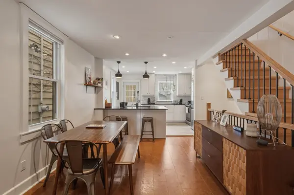 14 Newman AVE, Toronto E03, ON M4C 5A4