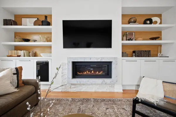 17 Vince AVE, Toronto E02, ON M4L 0A6