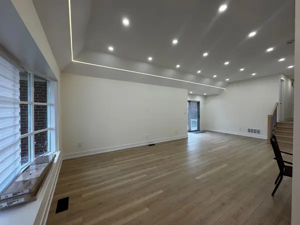 94 Collingsbrook BLVD, Toronto E05, ON M1W 1M3