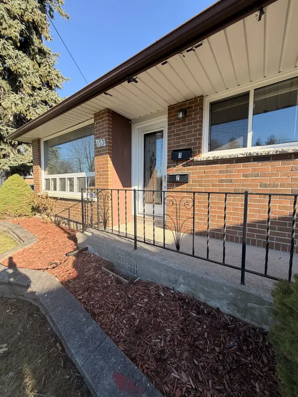 653 Athol ST E #Main, Oshawa, ON L1H 1M2