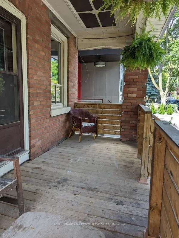 264A Hastings AVE #Upper, Toronto E01, ON M4L 2M1